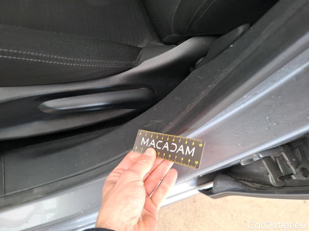  Peugeot  208  Affaire Premium Pack 1.5 HDi 100CV BVM5 E6dT #39