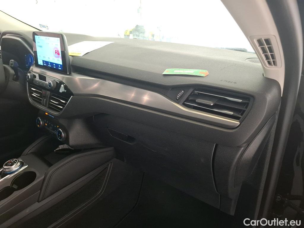  Ford  Kuga FORD  / 2019 / 5P / SUV 2.5 190 hybrid Flexifuel Pshift Titanium #22