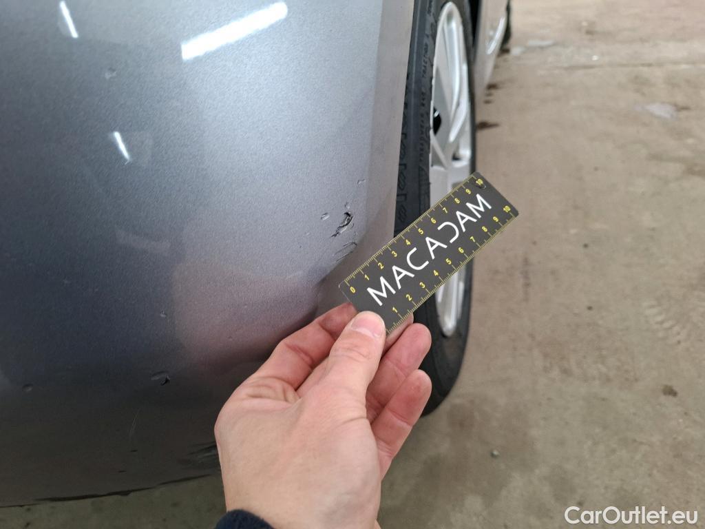  Peugeot  208  Affaire Premium Pack 1.5 HDi 100CV BVM5 E6dT #20