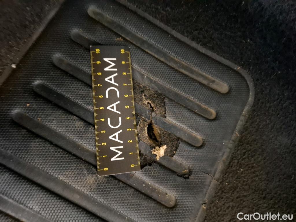  Citroen  C3  Shine Pack 1.2 PureTech 110CV BVA6 6E #37