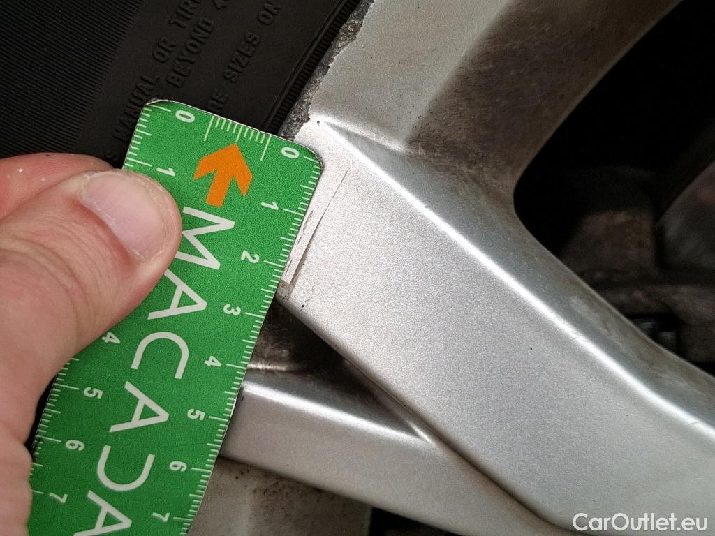  Volkswagen  Tiguan VOLKSWAGEN  / 2020 / 5P / SUV 2.0 TDI 150 DSG7 Life Business #27