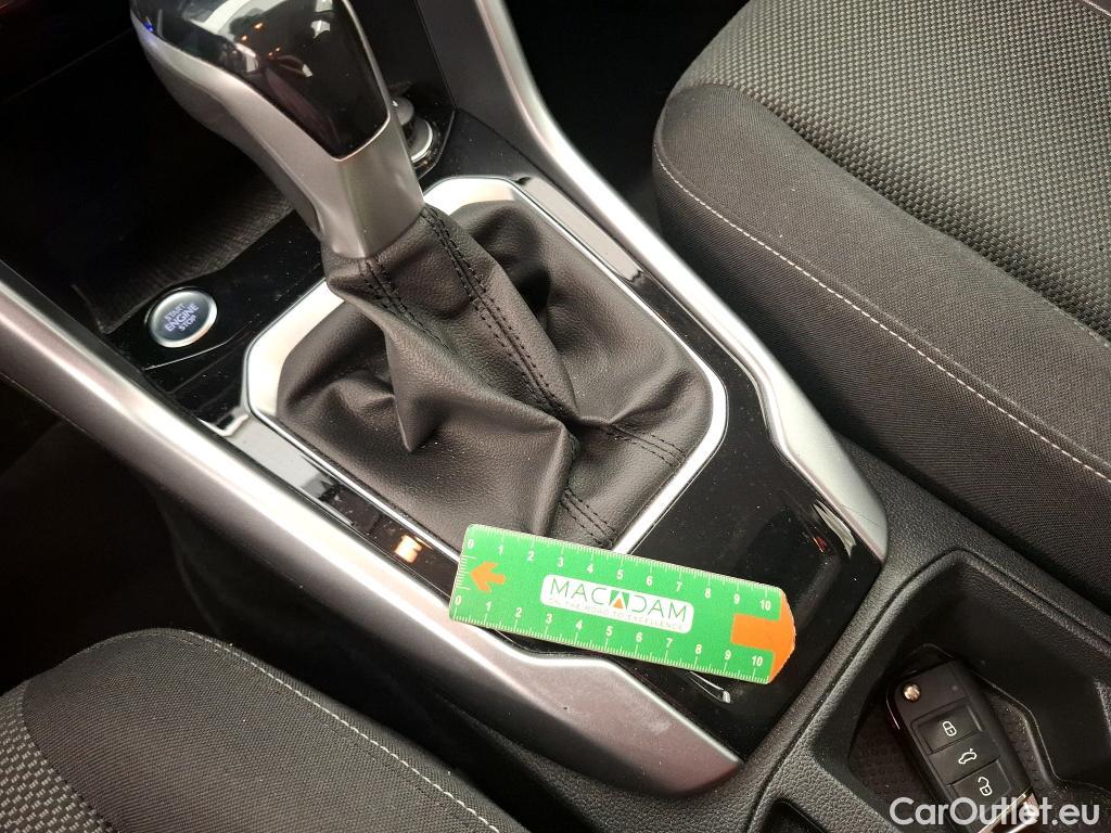  Volkswagen  T-ROC VOLKSWAGEN  / 2021 / 5P / SUV 2.0 TDI 150 LIFE PLUS DSG7 #1