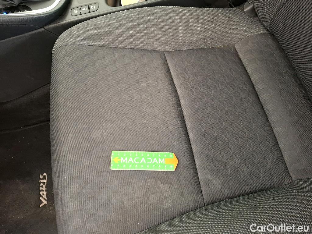  Toyota  Yaris TOYOTA  Hybride / 2019 / 5P / Berline Hybride 116h Dynamic Business Beyond Zer #7