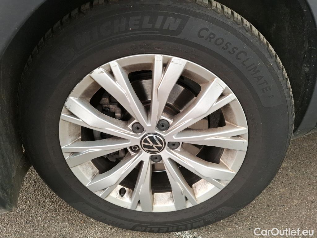  Volkswagen  Tiguan VOLKSWAGEN  / 2020 / 5P / SUV 2.0 TDI 150 DSG7 Life Business #15