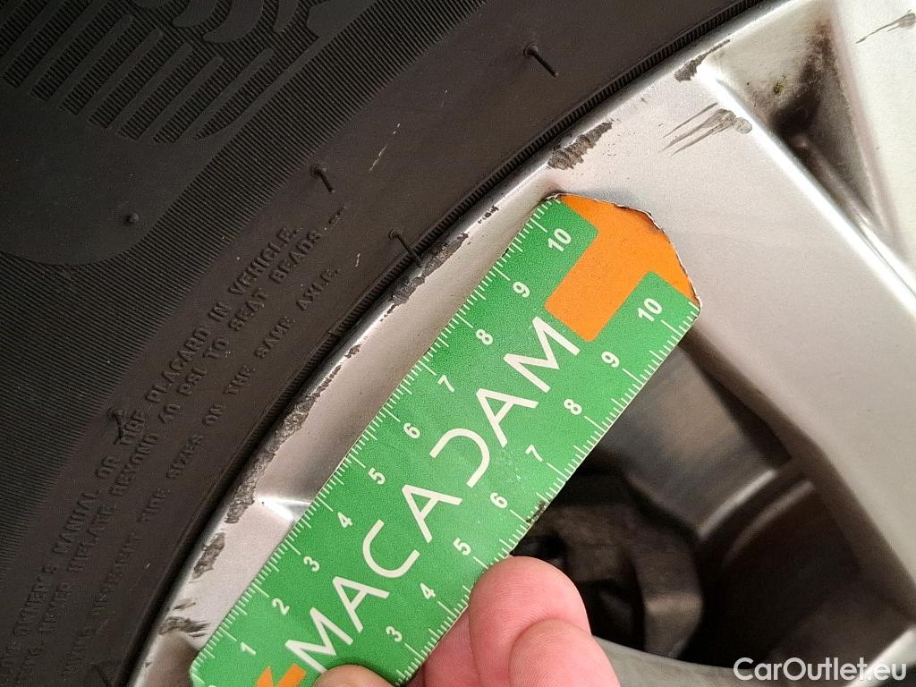  Volkswagen  Tiguan VOLKSWAGEN  / 2020 / 5P / SUV 2.0 TDI 150 DSG7 Life Business #16