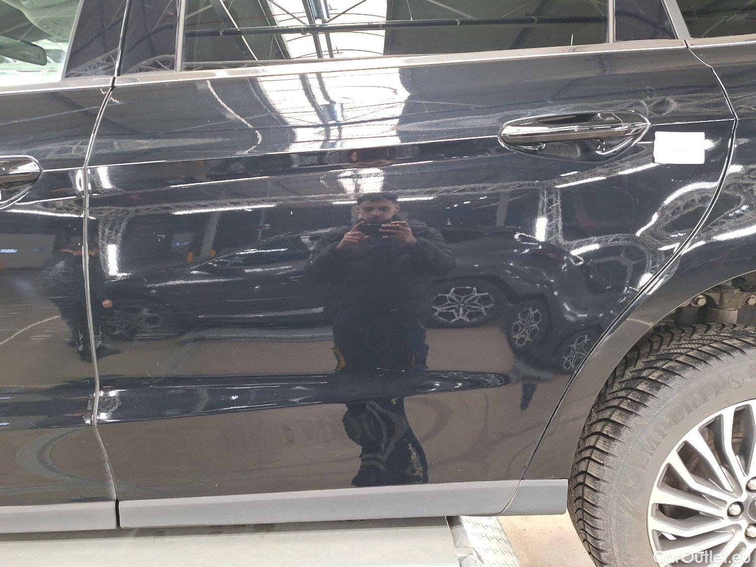  Ford  S-Max Ford,  '15, Ford  1.5i EcoBoost 121kW S/S Titanium 5d #12