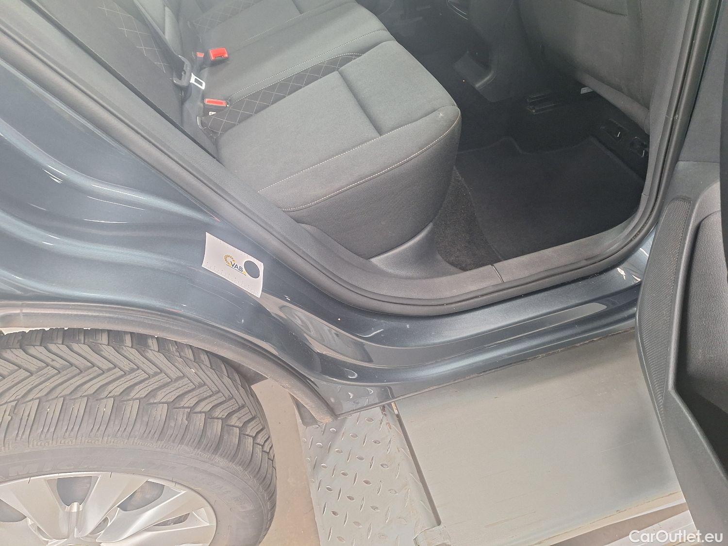  Skoda  Karoq Skoda,  '17, Skoda  1.0 TSI 85kW Ambition 5d #61