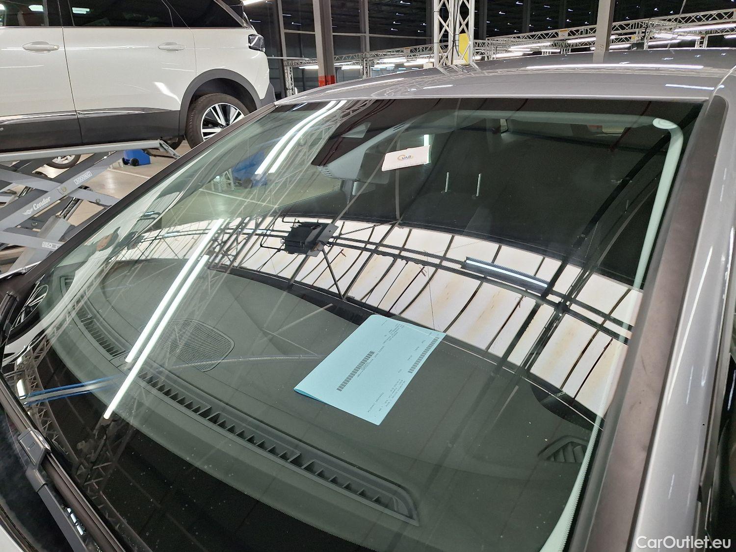  Opel   Grandland X Opel, '17, Opel 1.5 Turbo D D S/S AT8 Edition 5d #67