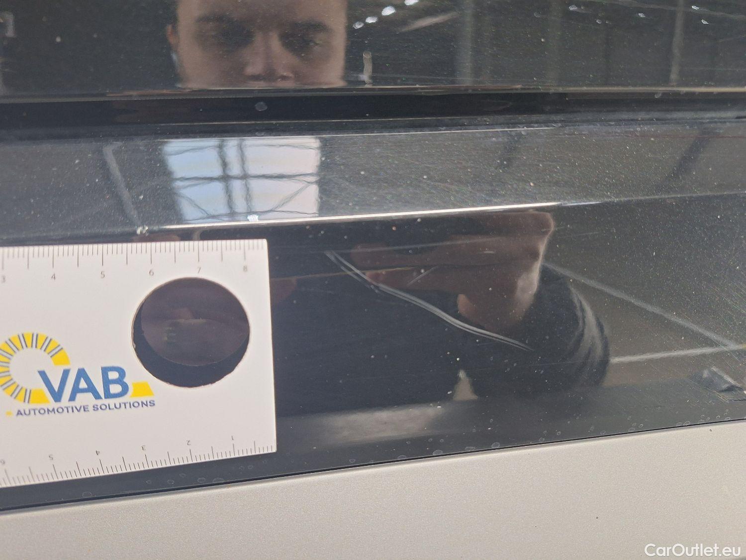  Audi  Q3 Audi,  '18, Audi  35 TDI S tronic S line Business Edition 5d #25