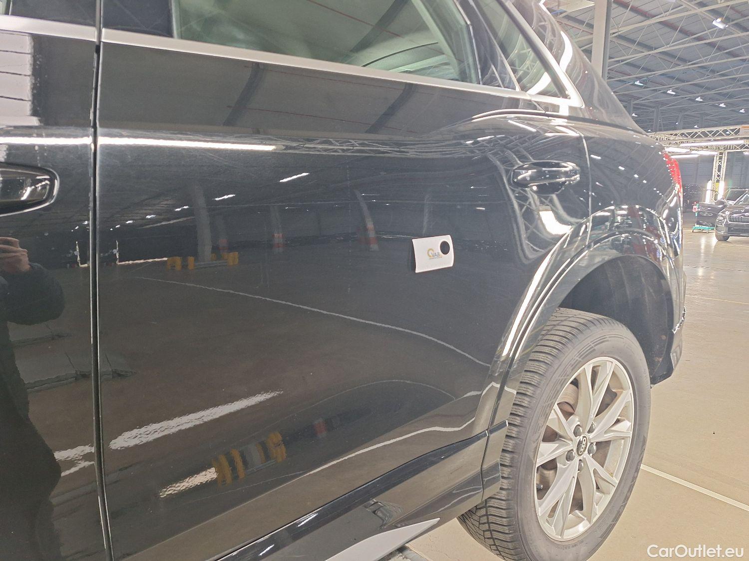  Audi  Q3 Audi,  '18, Audi  35 TDI S tronic S line Business Edition 5d #22