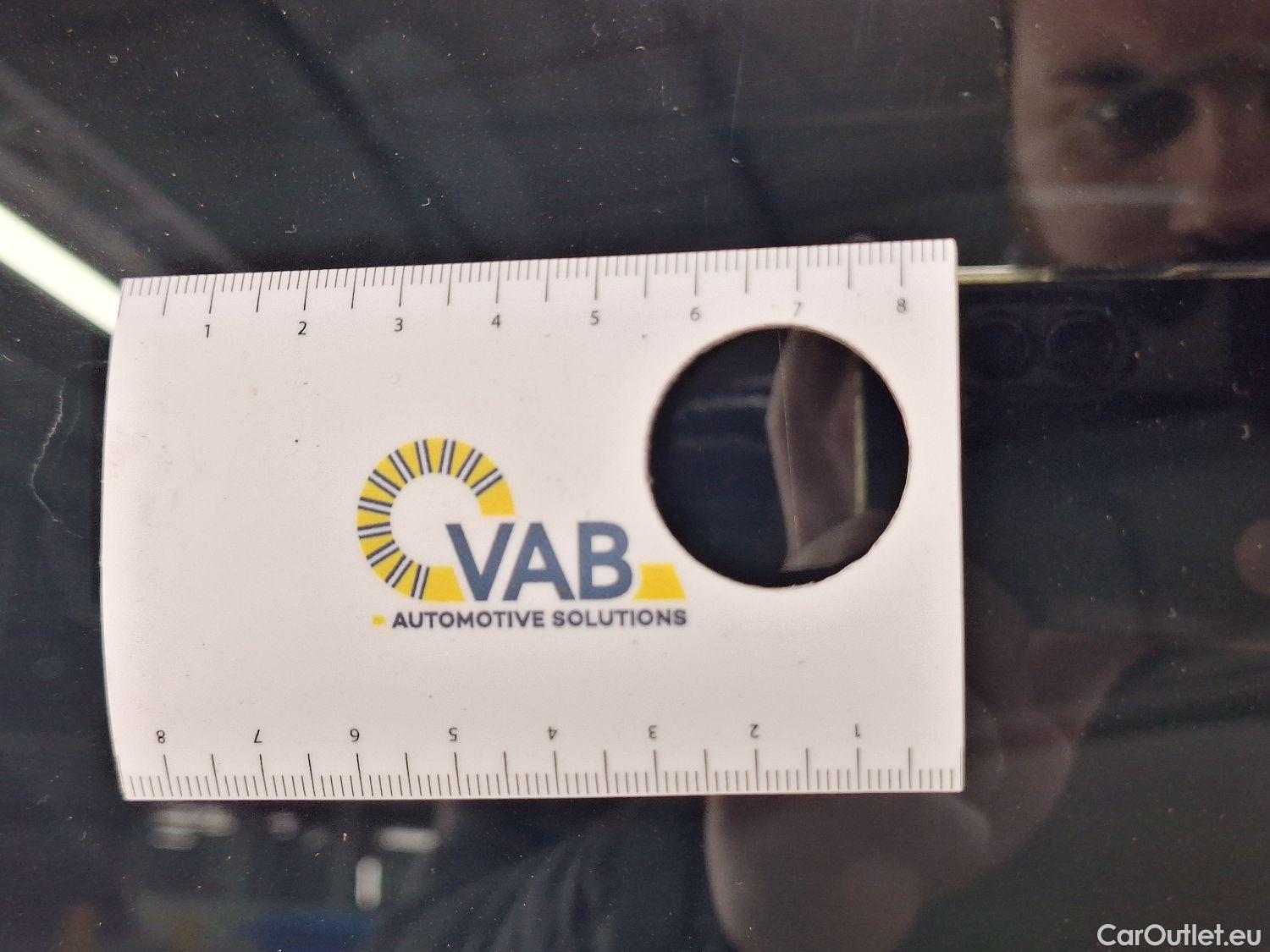  Audi  Q3 Audi,  '18, Audi  35 TDI S tronic S line Business Edition 5d #34