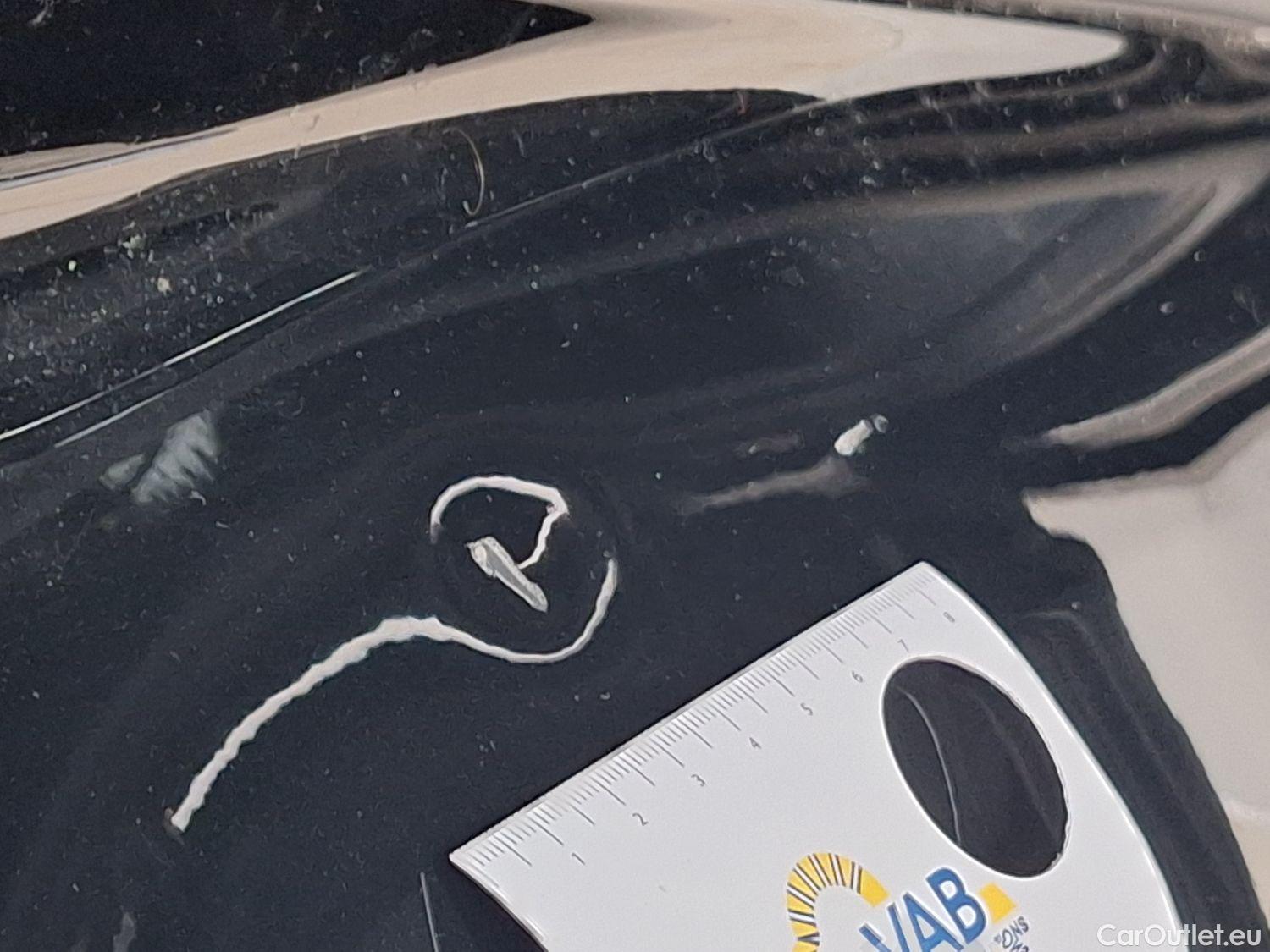  Audi  Q3 Audi,  '18, Audi  35 TDI S tronic S line Business Edition 5d #32