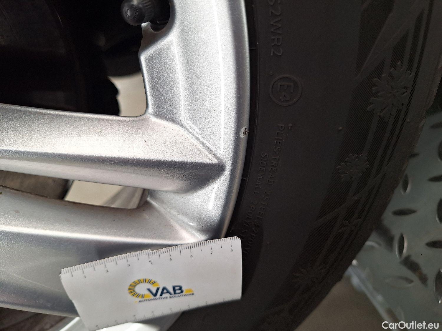  Opel   Grandland X Opel, '17, Opel 1.5 Turbo D D S/S AT8 Edition 5d #12