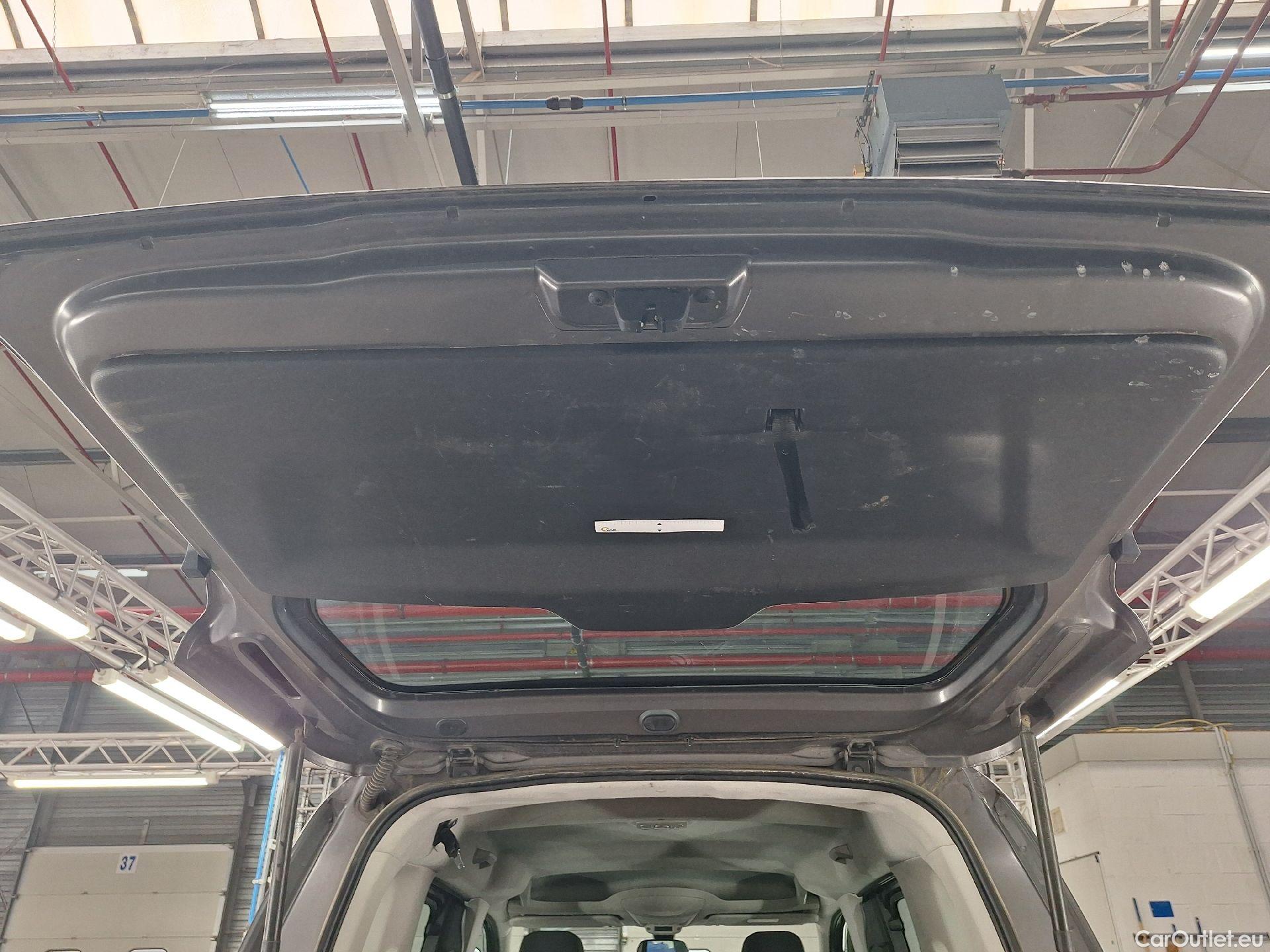  Opel  Combo Opel,  Life '18, Opel  Life 1.2 Turbo S/S 96kW Edition Plus L1 #39