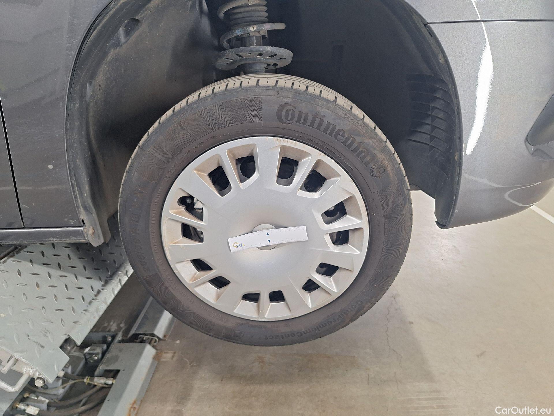  Opel  Combo Opel,  Life '18, Opel  Life 1.2 Turbo S/S 96kW Edition Plus L1 #94