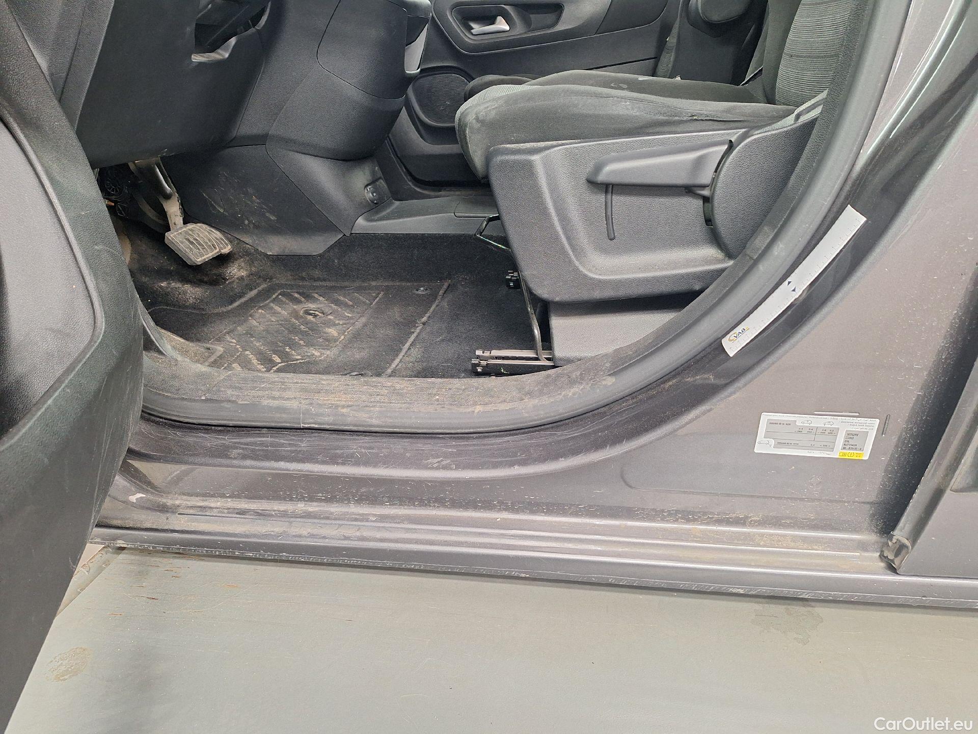  Opel  Combo Opel,  Life '18, Opel  Life 1.2 Turbo S/S 96kW Edition Plus L1 #52