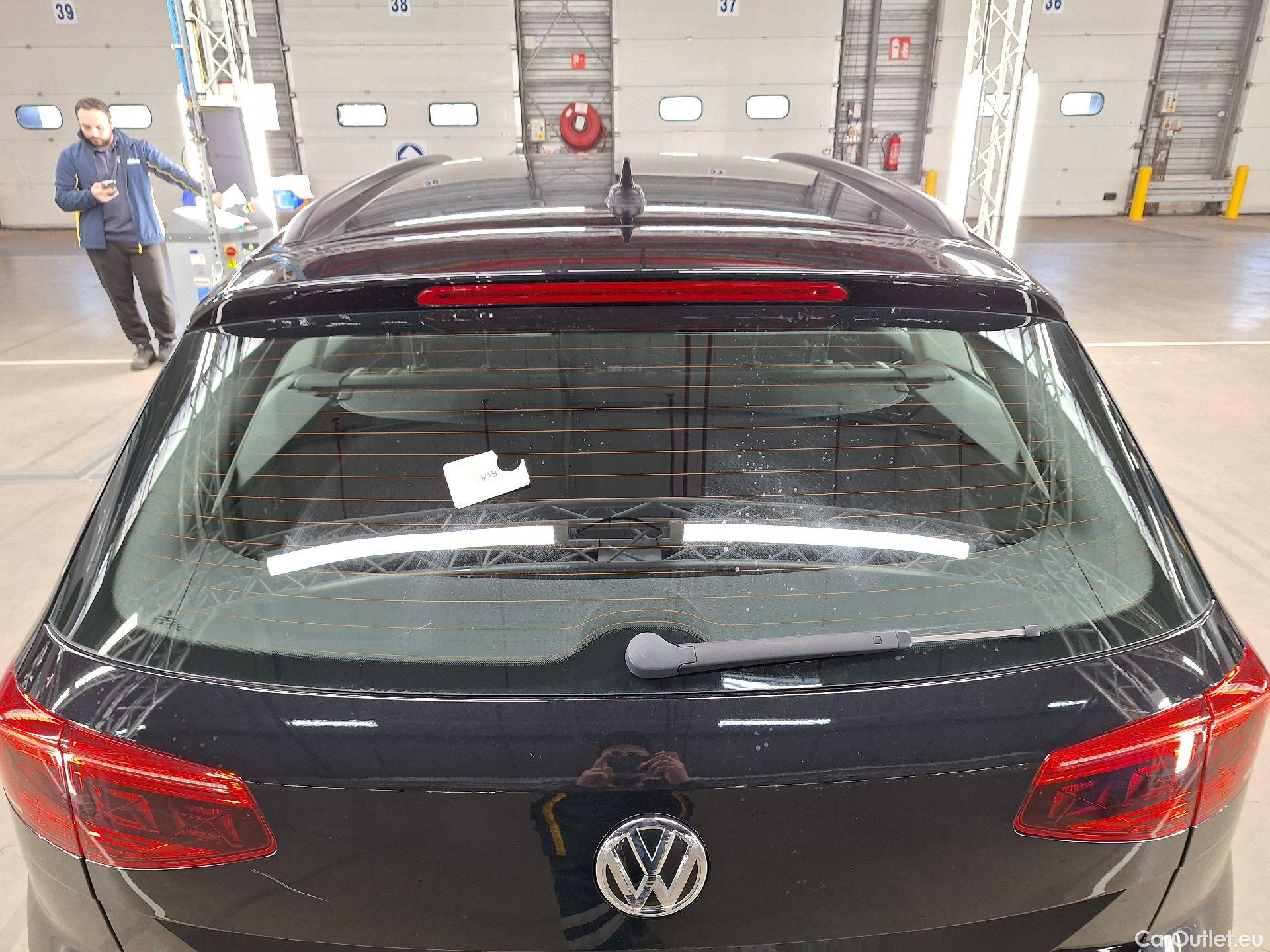  Volkswagen  Passat VW,  Variant FL'19, Volkswagen  Variant 1.6 TDI SCR DSG7 Style B #3