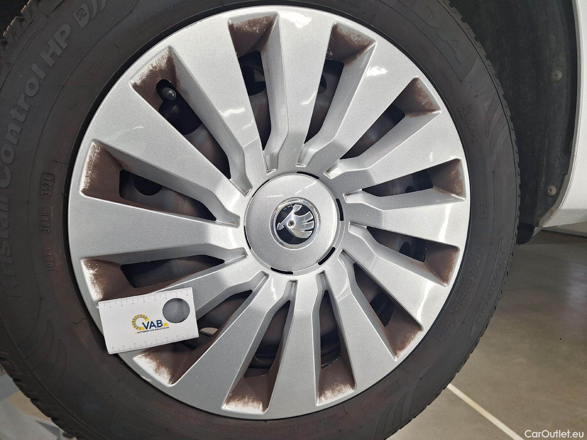  Skoda  Octavia Skoda,  '20, Skoda  1.0 TSI 81kW Active 5d #41