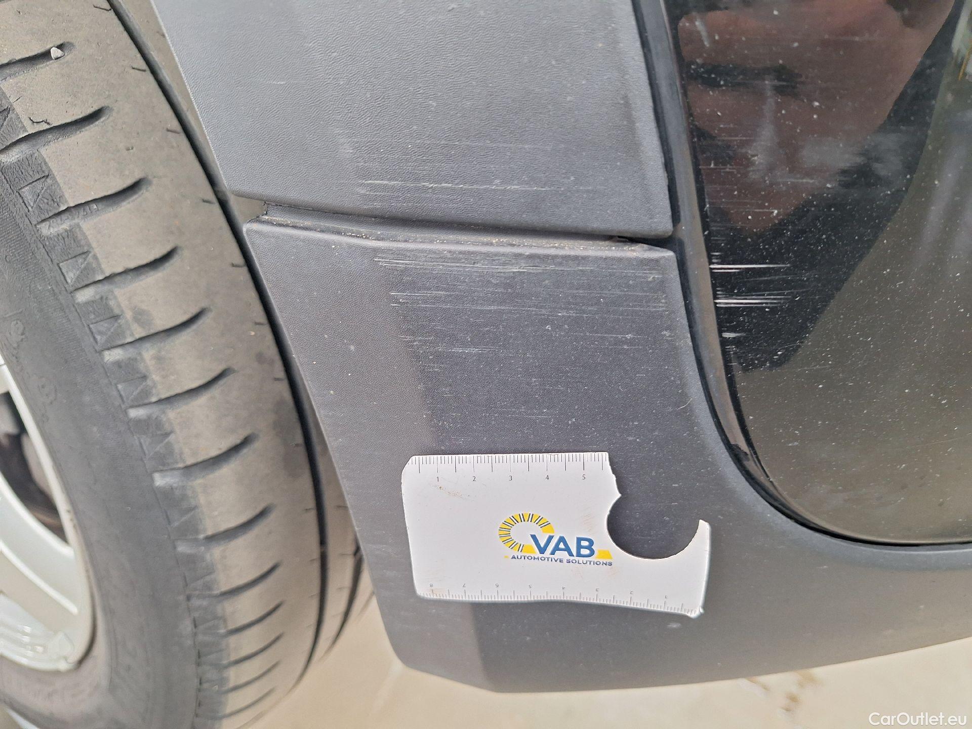  Mini  Cooper MINI, Mini 5d '14, Mini 5 door One 5d #28