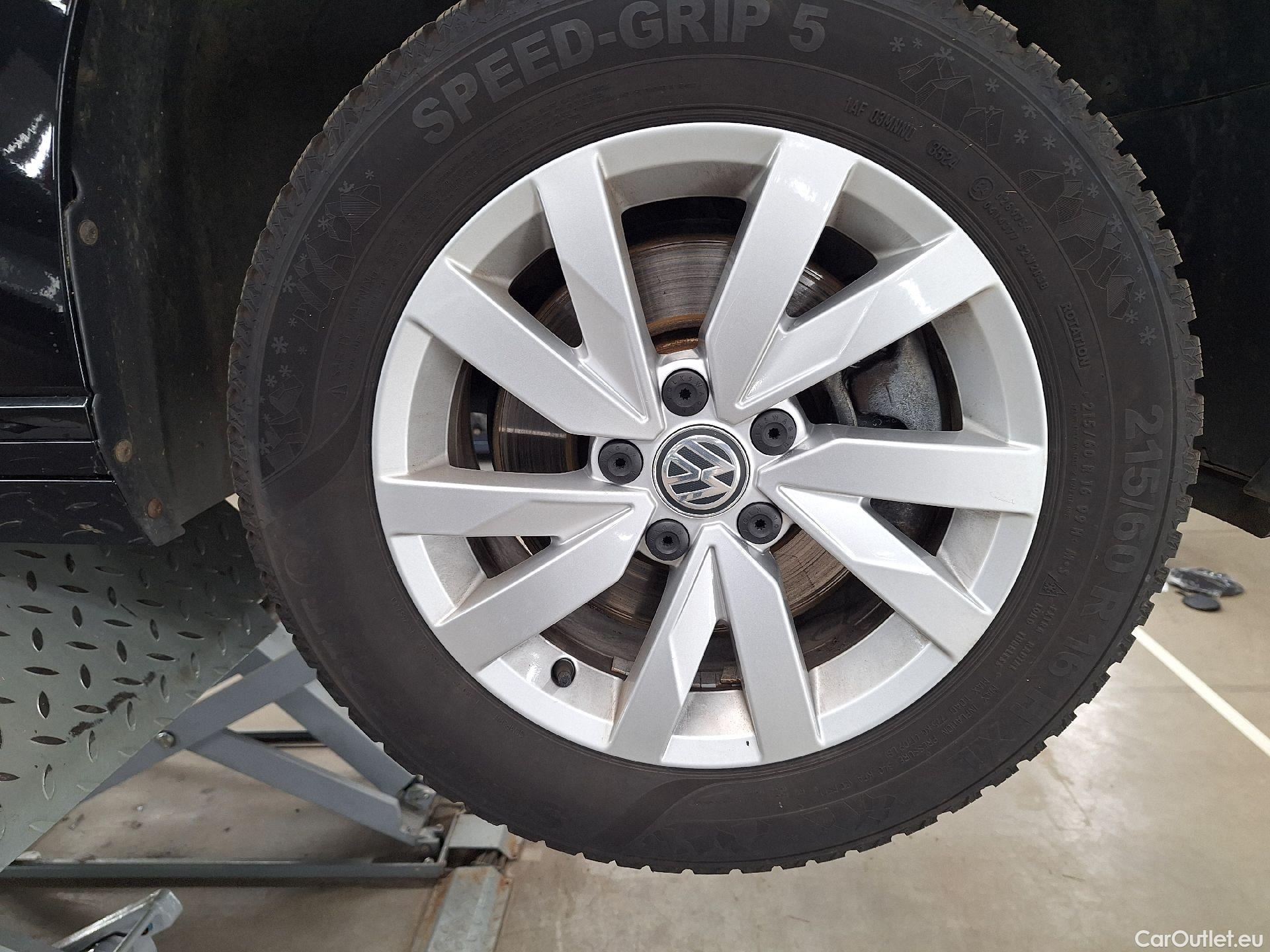  Volkswagen  Passat VW,  Variant FL'19, Volkswagen  Variant 1.6 TDI SCR DSG7 Style B #24