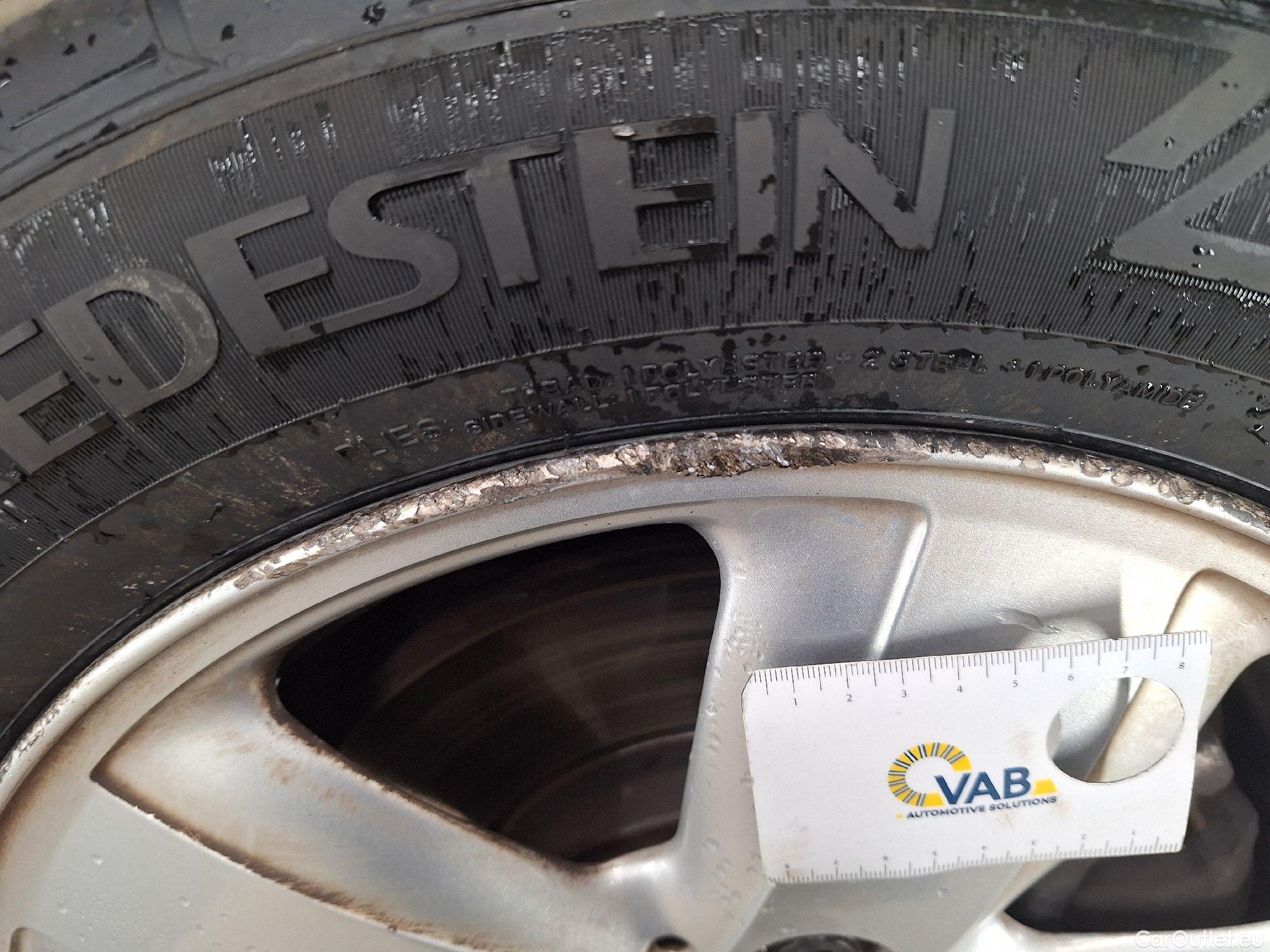  Mini  Cooper MINI, Mini 5d '14, Mini 5 door One Aut. 5d #18