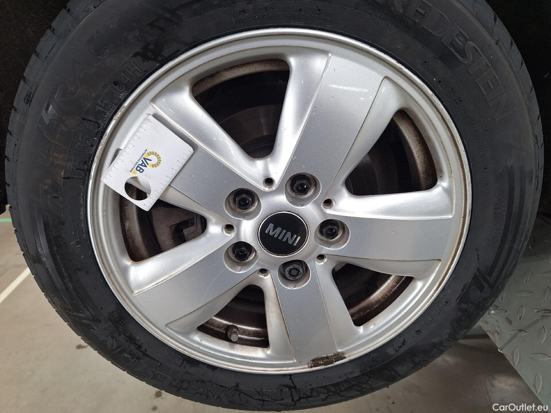  Mini  Cooper MINI, Mini 5d '14, Mini 5 door One Aut. 5d #15