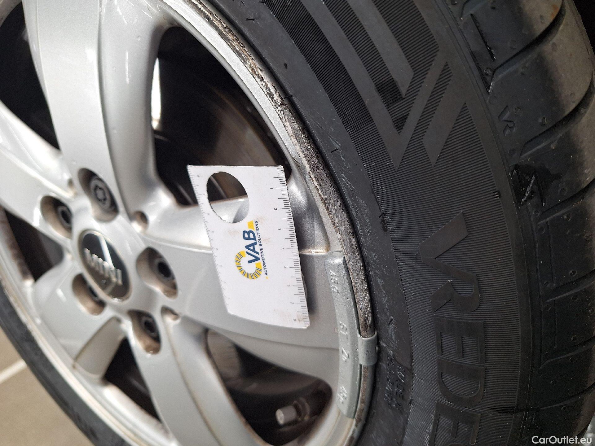  Mini  Cooper MINI, Mini 5d '14, Mini 5 door One Aut. 5d #14