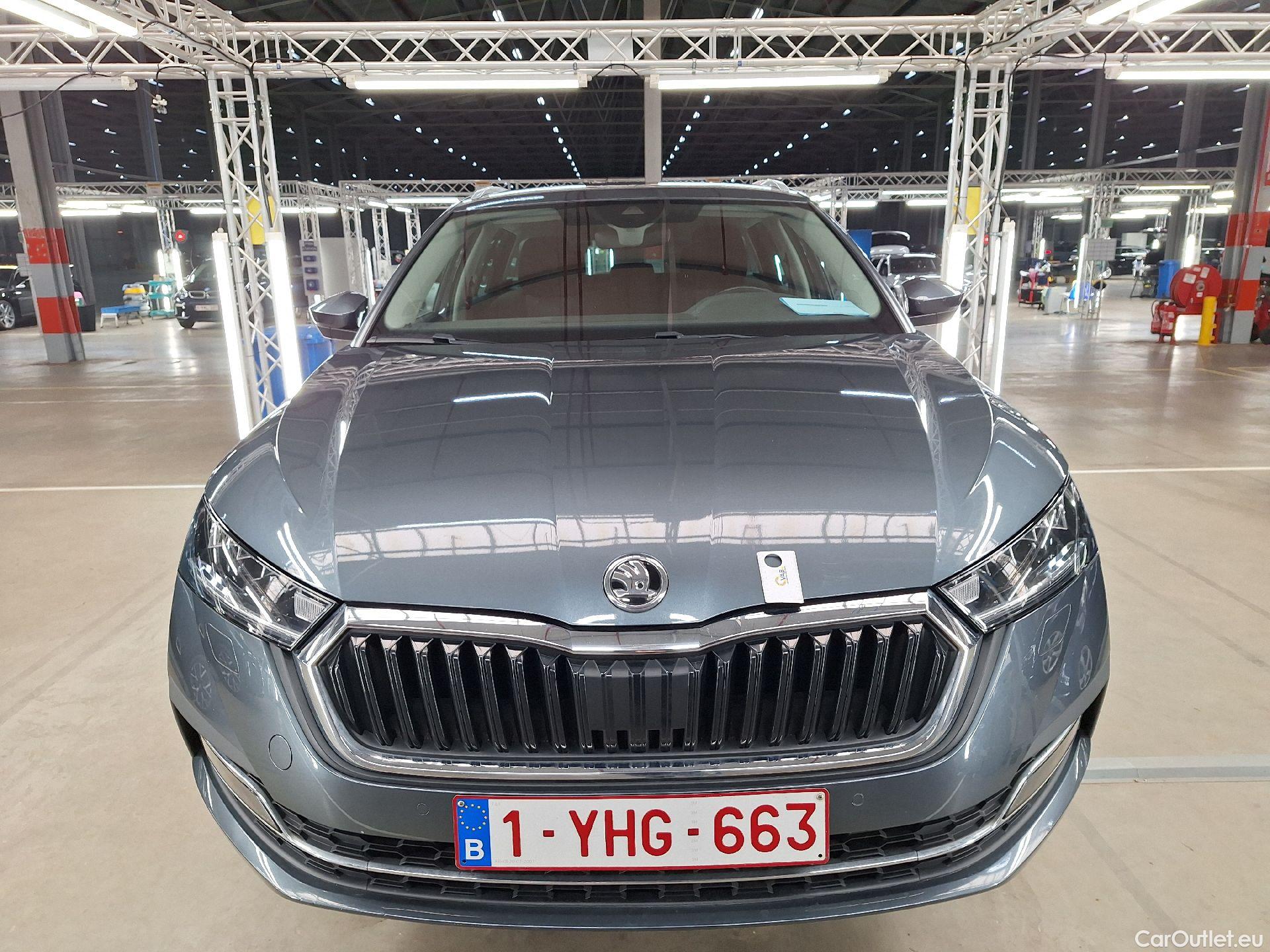  Skoda  Octavia Skoda,  Combi '20, Skoda  Combi 2.0 CRTDI 85kW Ambition 5d #36