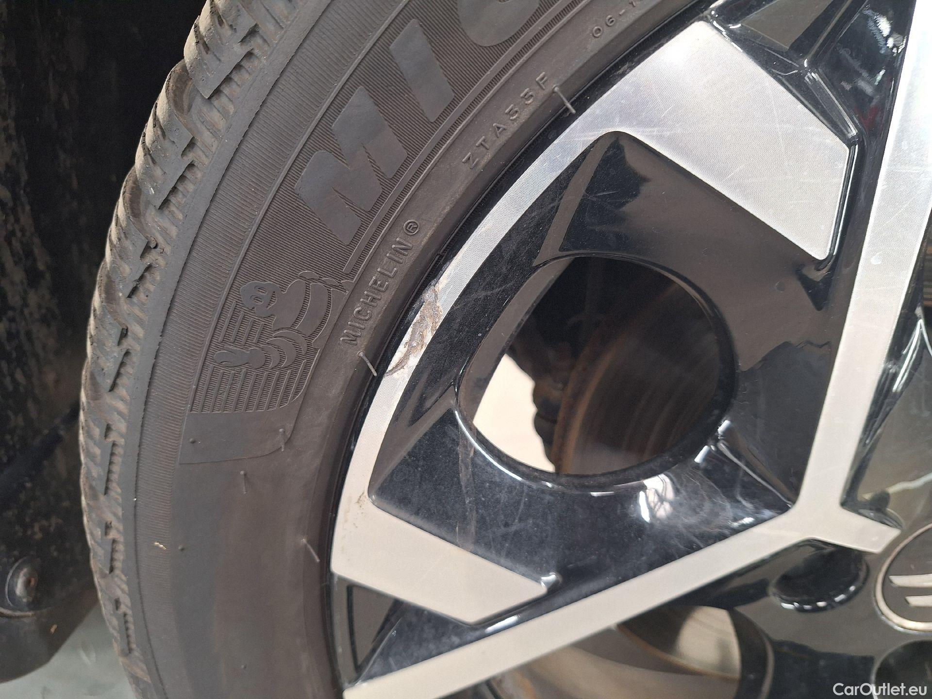  Citroen  C3 Citroën,  Aircross FL'21, Citroën  Aircross 1.2 PureTech 130 S&S EAT6 Shin #27