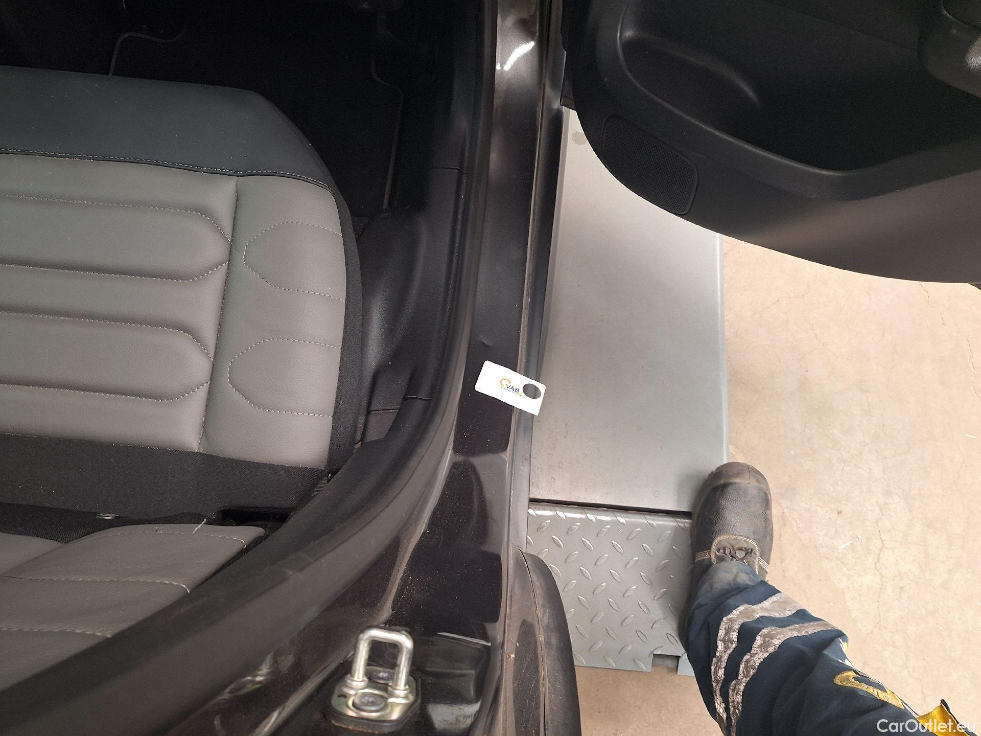  Citroen  C3 Citroën,  Aircross FL'21, Citroën  Aircross 1.2 PureTech 130 S&S EAT6 Shin #3