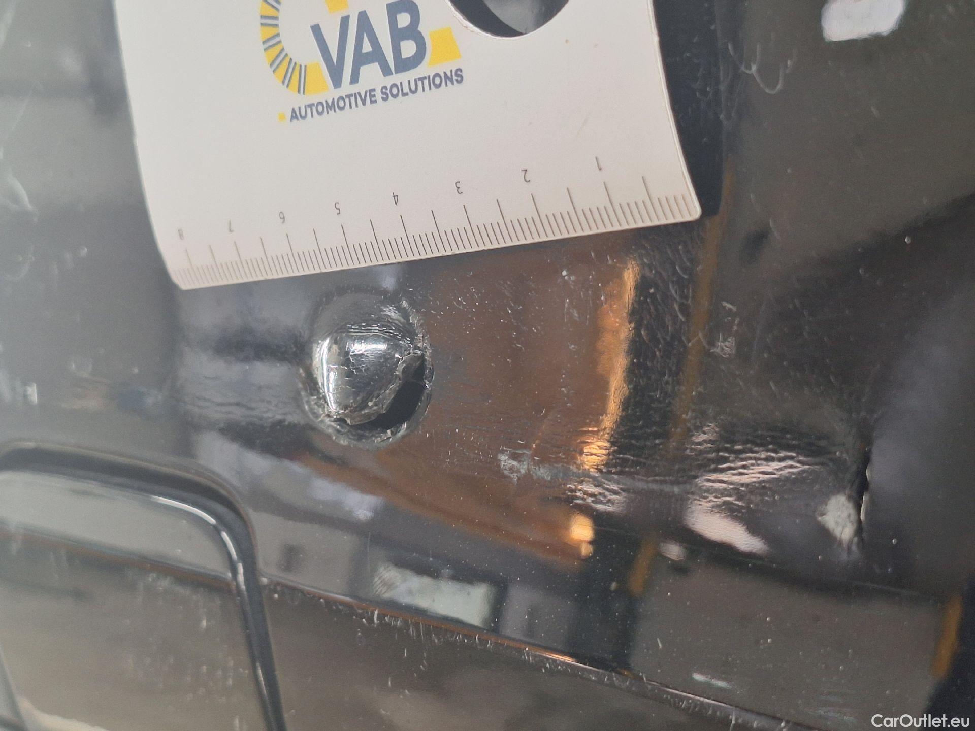  Mercedes  A-Klasse Mercedes, A-Class Berline '18, Mercedes-Benz  Limousine A 180 Business So #44