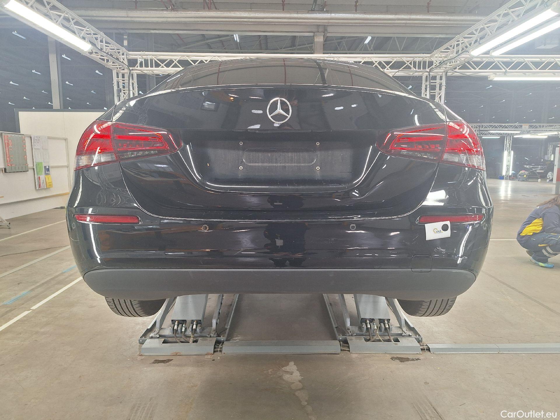  Mercedes  A-Klasse Mercedes, A-Class Berline '18, Mercedes-Benz  Limousine A 180 Business So #43