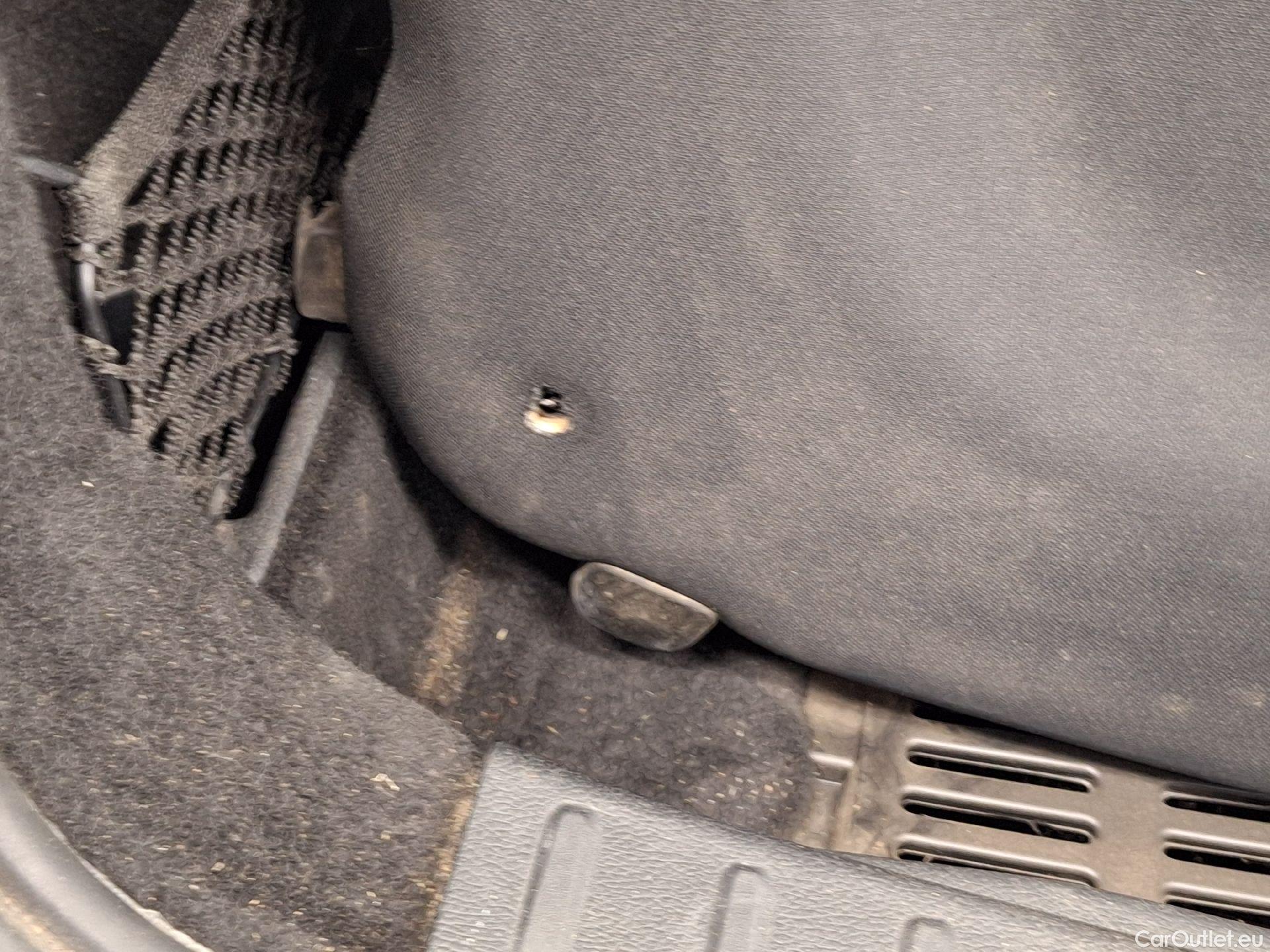  Mercedes  GLA Mercedes,  '20, Mercedes-Benz   180 d Business Solution Esse #4