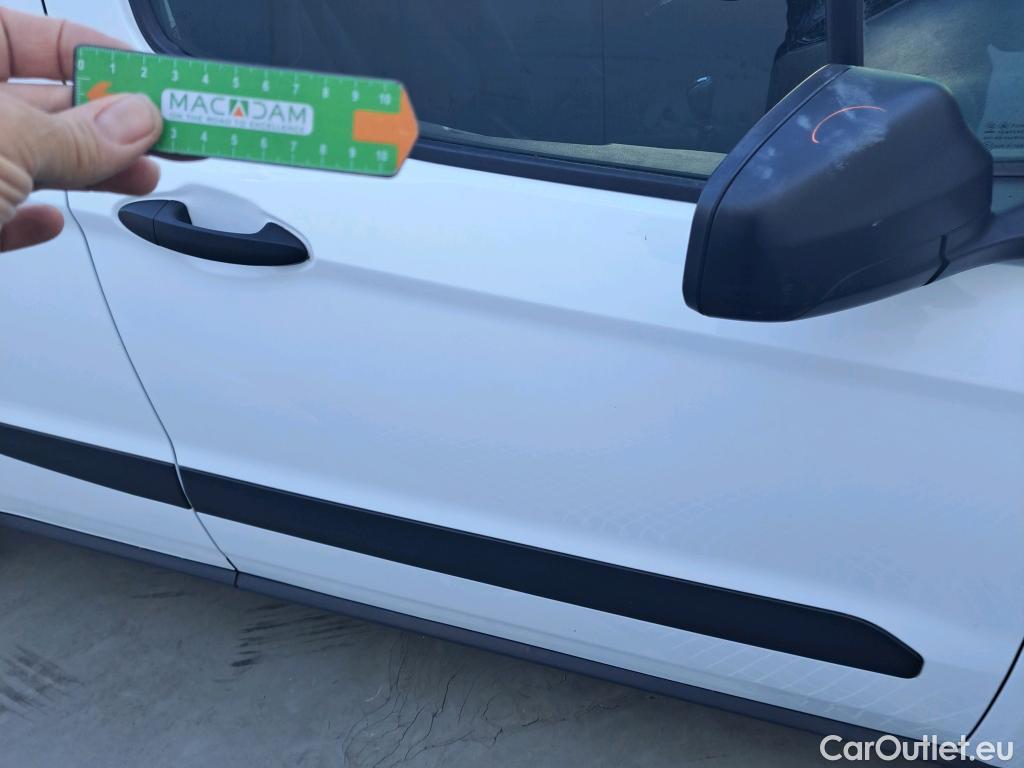  Ford  Transit FORD  Courier/2014/4P/furgón der.turis Van 1.5 TDCi 75kW Trend #31