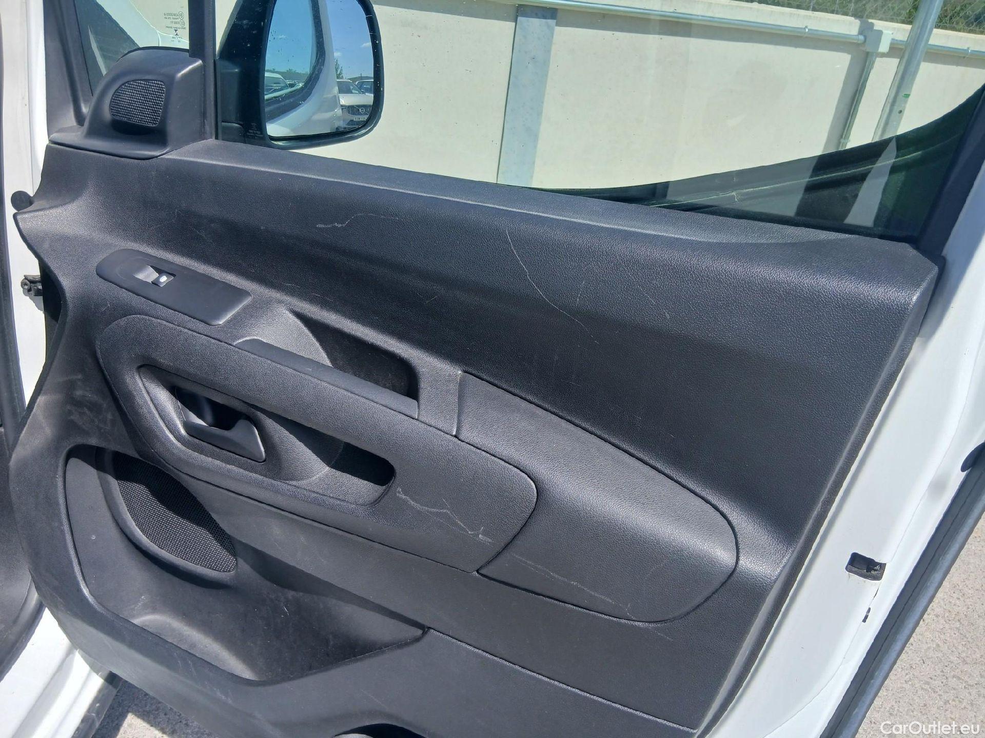  Peugeot  RIFTER PEUGEOT  / 2018 / 4P / combi Access Standard BlueHDi 73kW (CX) #35