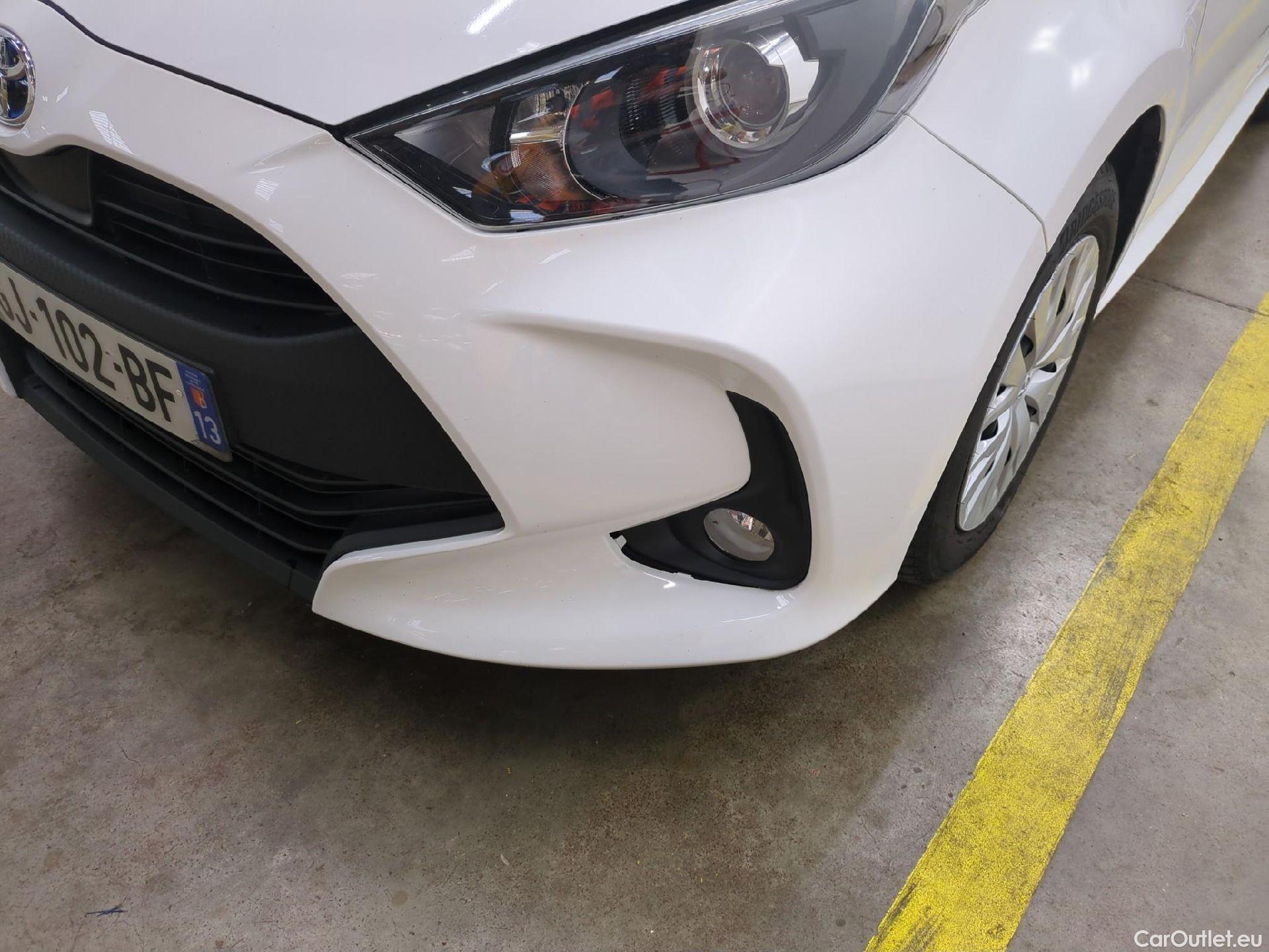  Toyota  Yaris TOYOTA  Hybride / 2019 / 5P / Berline Hybride 116h Dynamic Business Beyond Zer #18