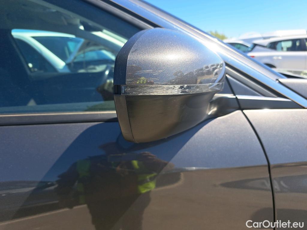  Peugeot  3008 PEUGEOT  / 2020 / 5P / todoterreno 1.5 BlueHDi 96kW (130CV) S&S Active Pack #43