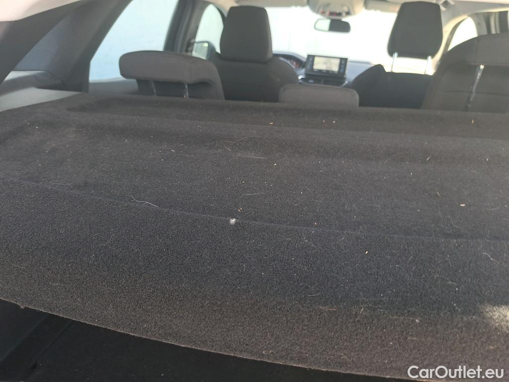  Peugeot  3008 PEUGEOT  / 2020 / 5P / todoterreno 1.5 BlueHDi 96kW (130CV) S&S Active Pack #28