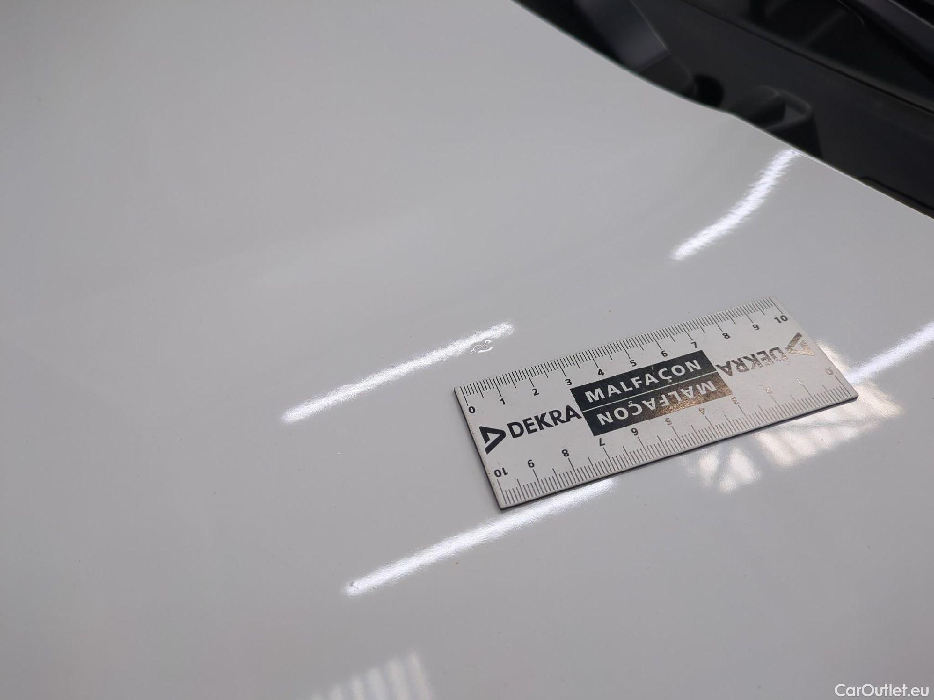  Toyota  Yaris TOYOTA  Hybride / 2019 / 5P / Berline Hybride 116h Dynamic Business Beyond Zer #33