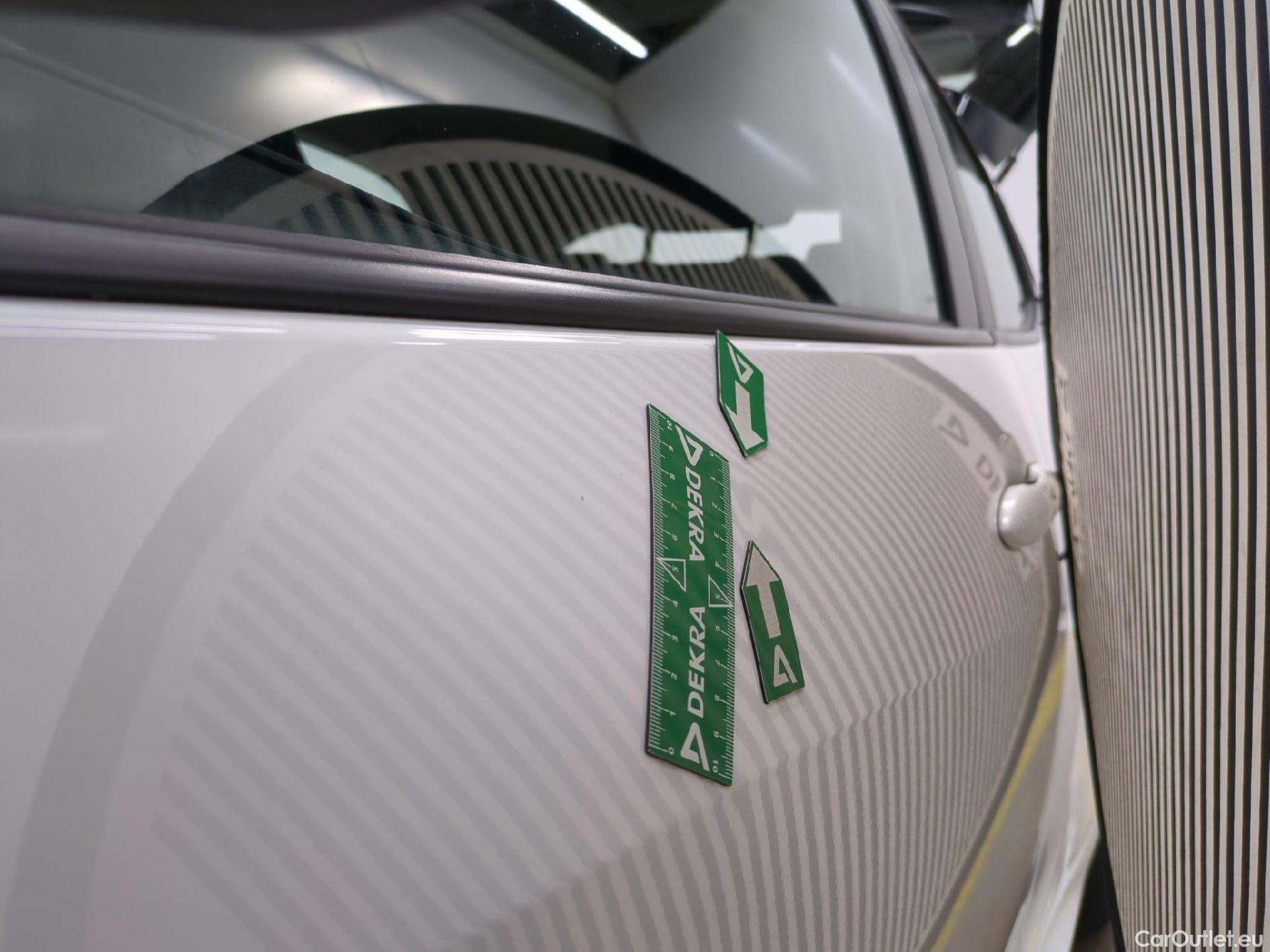  Toyota  Yaris TOYOTA  Hybride / 2019 / 5P / Berline Hybride 116h Dynamic Business Beyond Zer #21