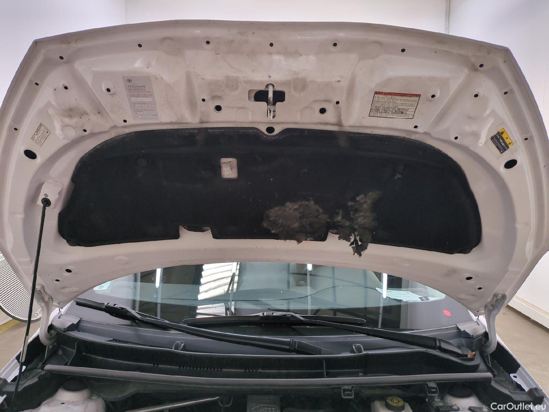  Toyota  Yaris TOYOTA  Hybride / 2019 / 5P / Berline Hybride 116h Dynamic Business Beyond Zer #37