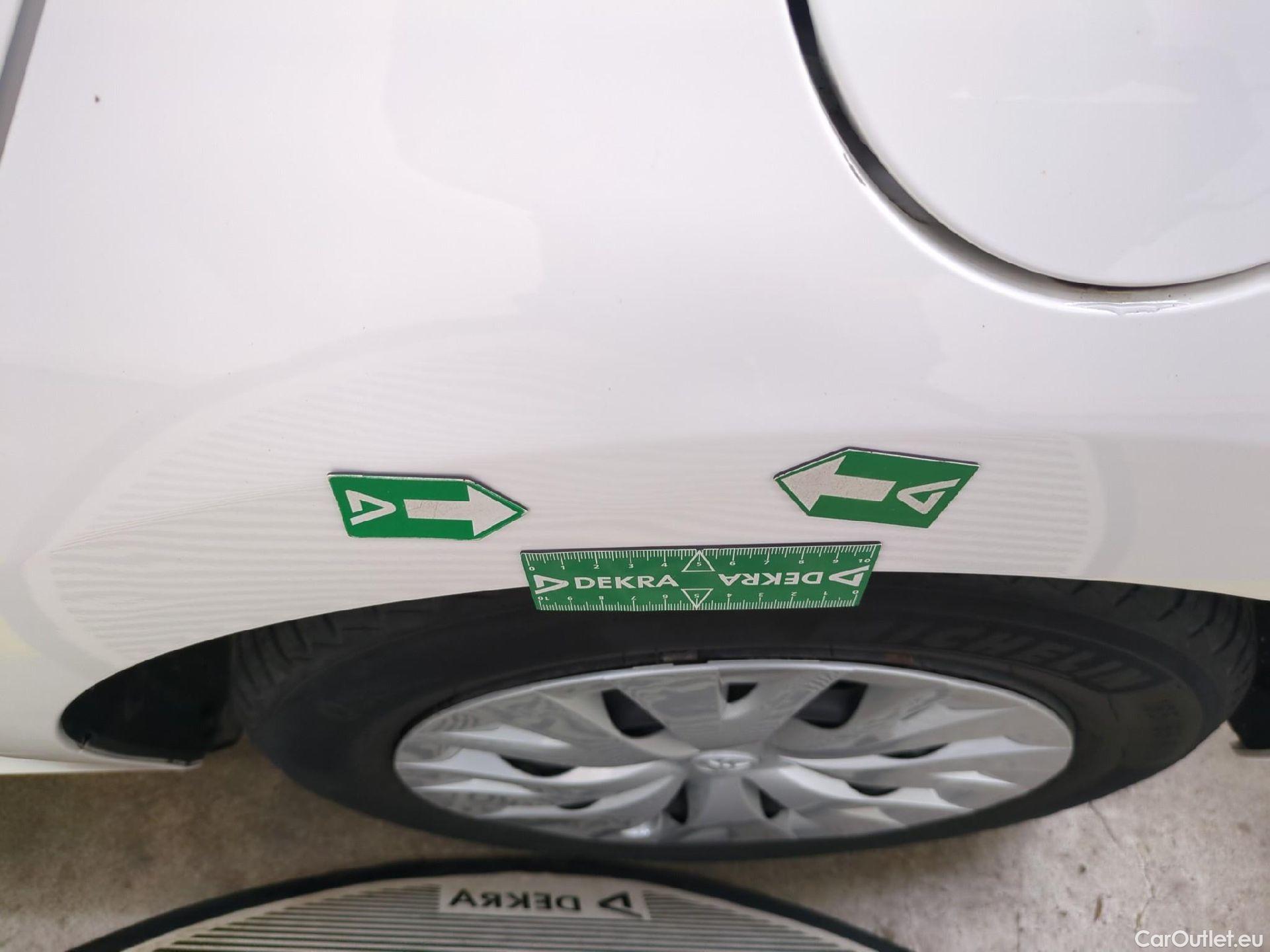  Toyota  Yaris TOYOTA  Hybride / 2019 / 5P / Berline Hybride 116h Dynamic Business Beyond Zer #27