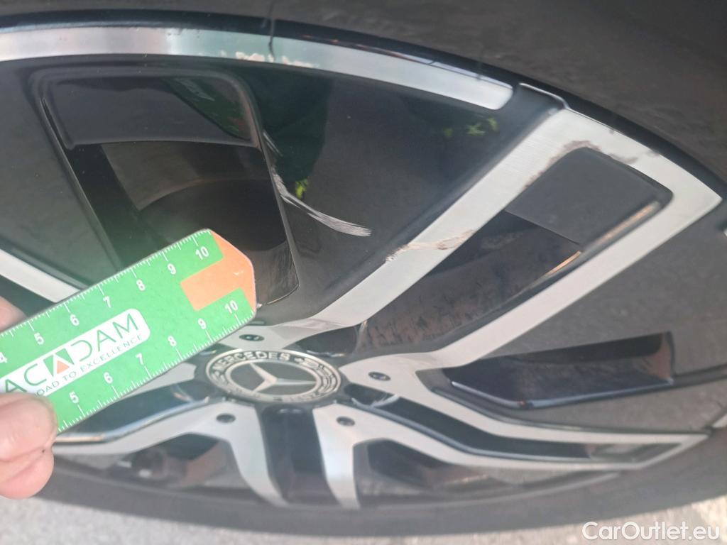  Mercedes  GLA MERCEDES-BENZ  250 e 220 CV #10