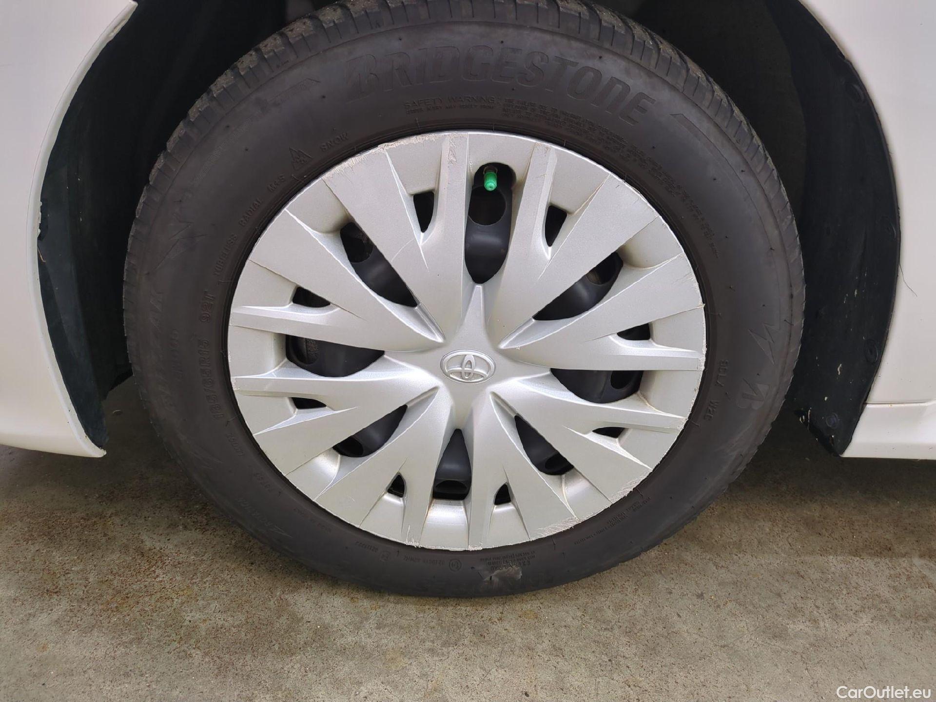  Toyota  Yaris TOYOTA  Hybride / 2019 / 5P / Berline Hybride 116h Dynamic Business Beyond Zer #1