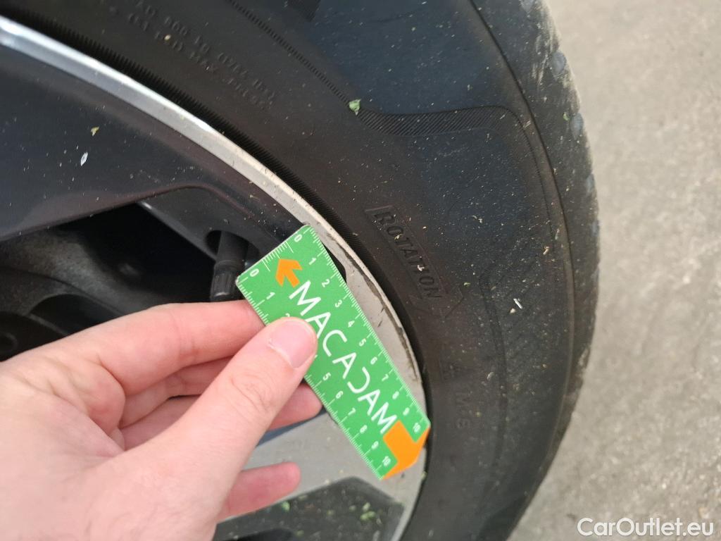  Nissan  Qashqai NISSAN  / 2021 / 5P / Crossover 1.3 MHEV 158ch Xtronic Tekna #8