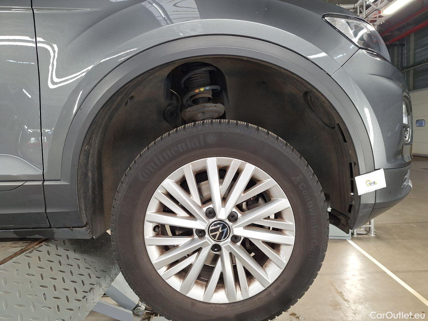  Volkswagen  T-ROC VW,  '17, Volkswagen  1.0 TSI Style 5d #1