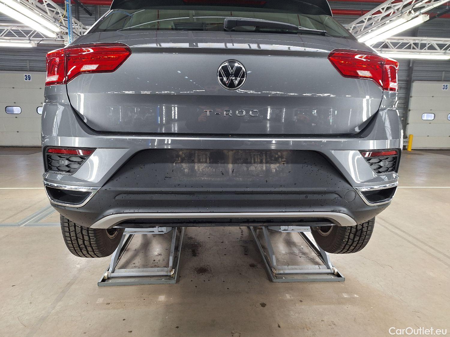  Volkswagen  T-ROC VW,  '17, Volkswagen  1.0 TSI Style 5d #16