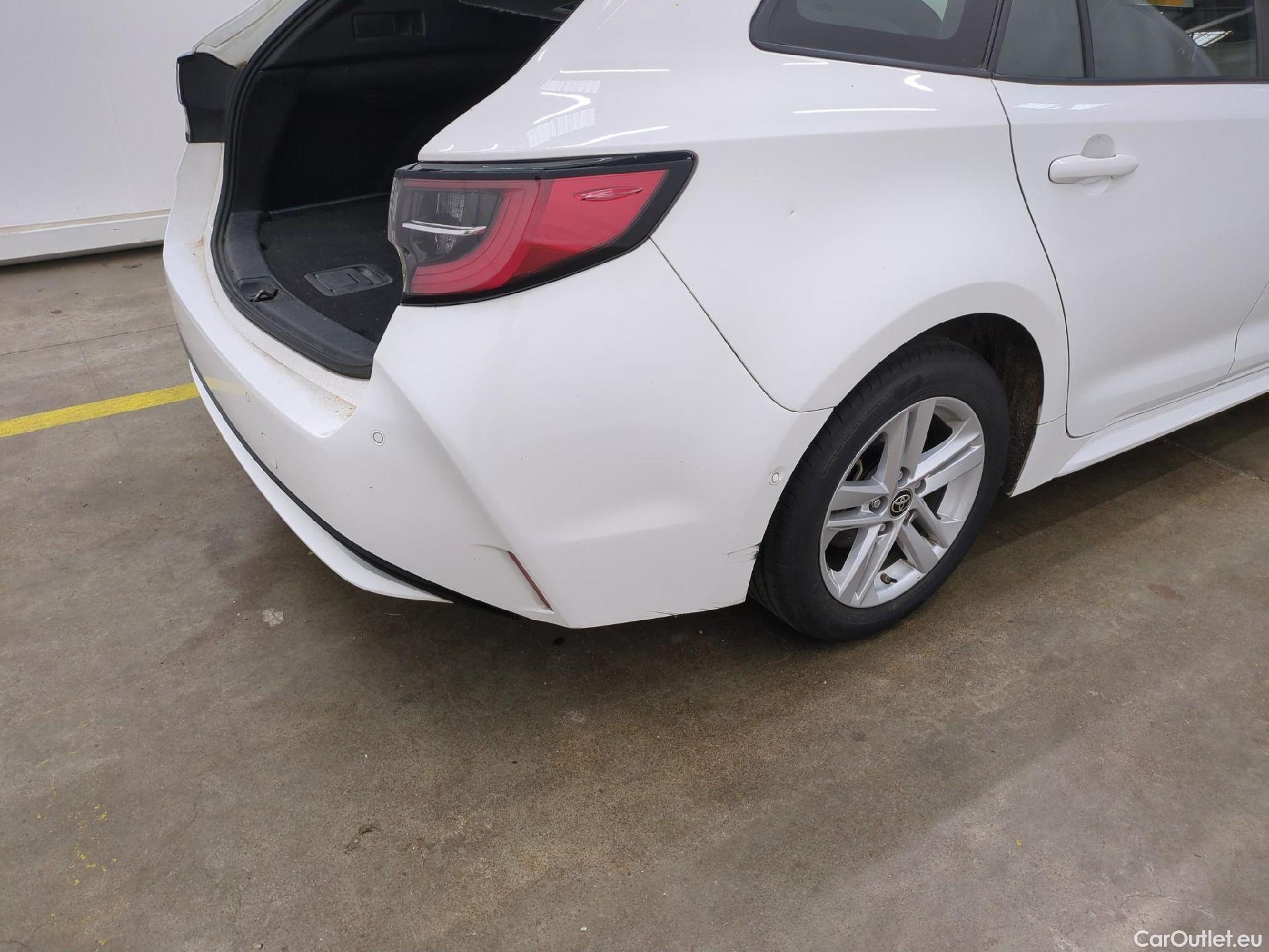  Toyota  Corolla TOYOTA  Touring Sports / 2018 / 5P / Break Hybride 122h Dynamic Business Beyond Zer #30