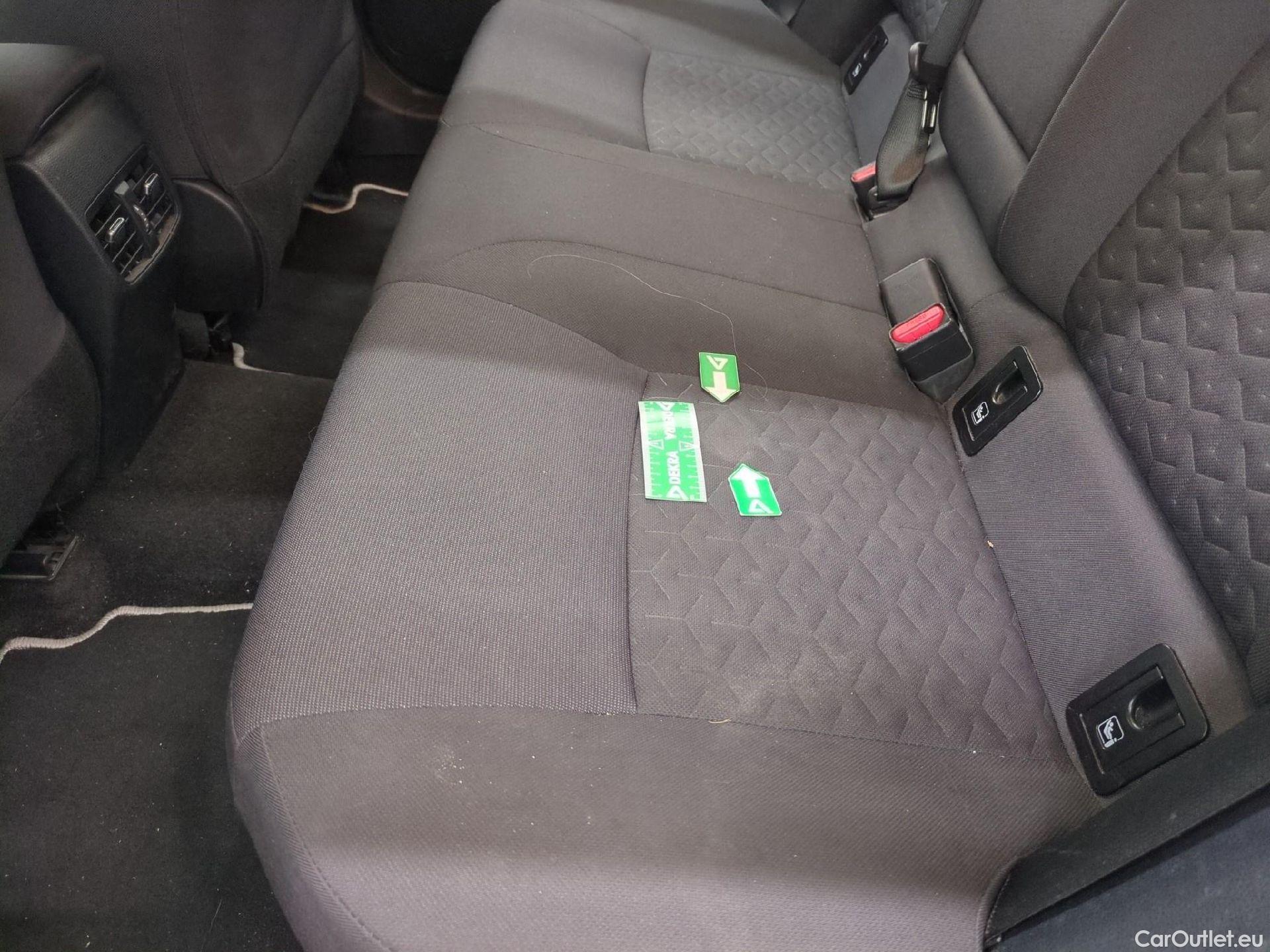  Toyota  Corolla TOYOTA  Touring Sports / 2018 / 5P / Break Hybride 122h Dynamic Business Beyond Zer #3