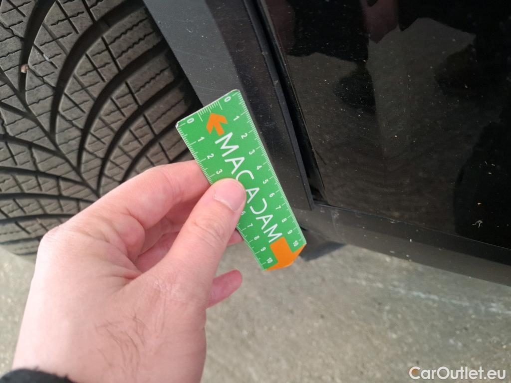  Nissan  Qashqai NISSAN  / 2021 / 5P / Crossover 1.3 MHEV 158ch Xtronic Tekna #18